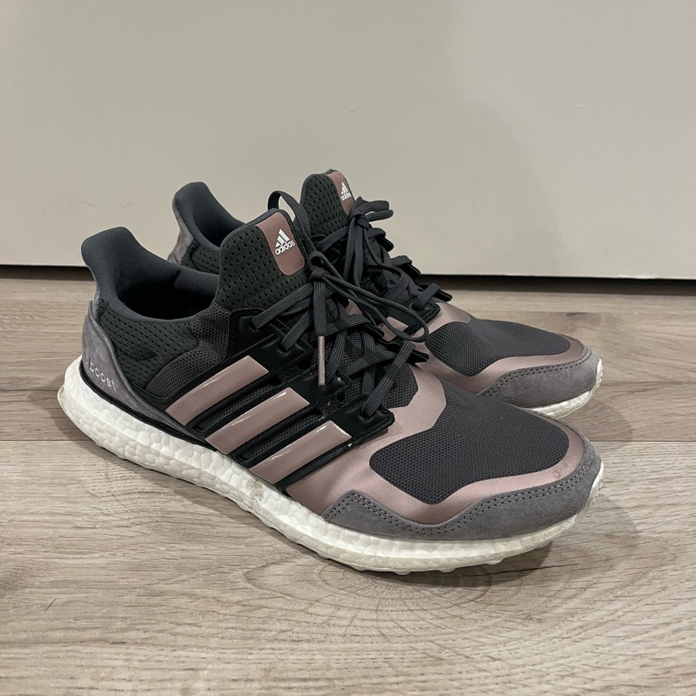 Adidas Grey/Pink Ultraboost DNA S&L size 11